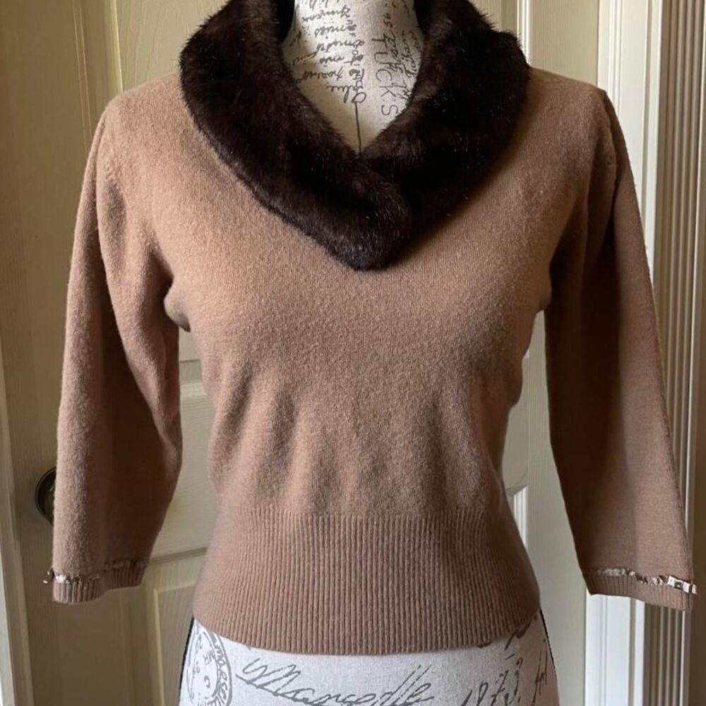 Willi-smith Women's Brown and Tan Jumper